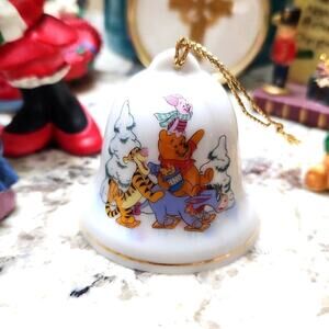 🎄 Winnie The Pooh Bell Christmas Ornament Disney Decor